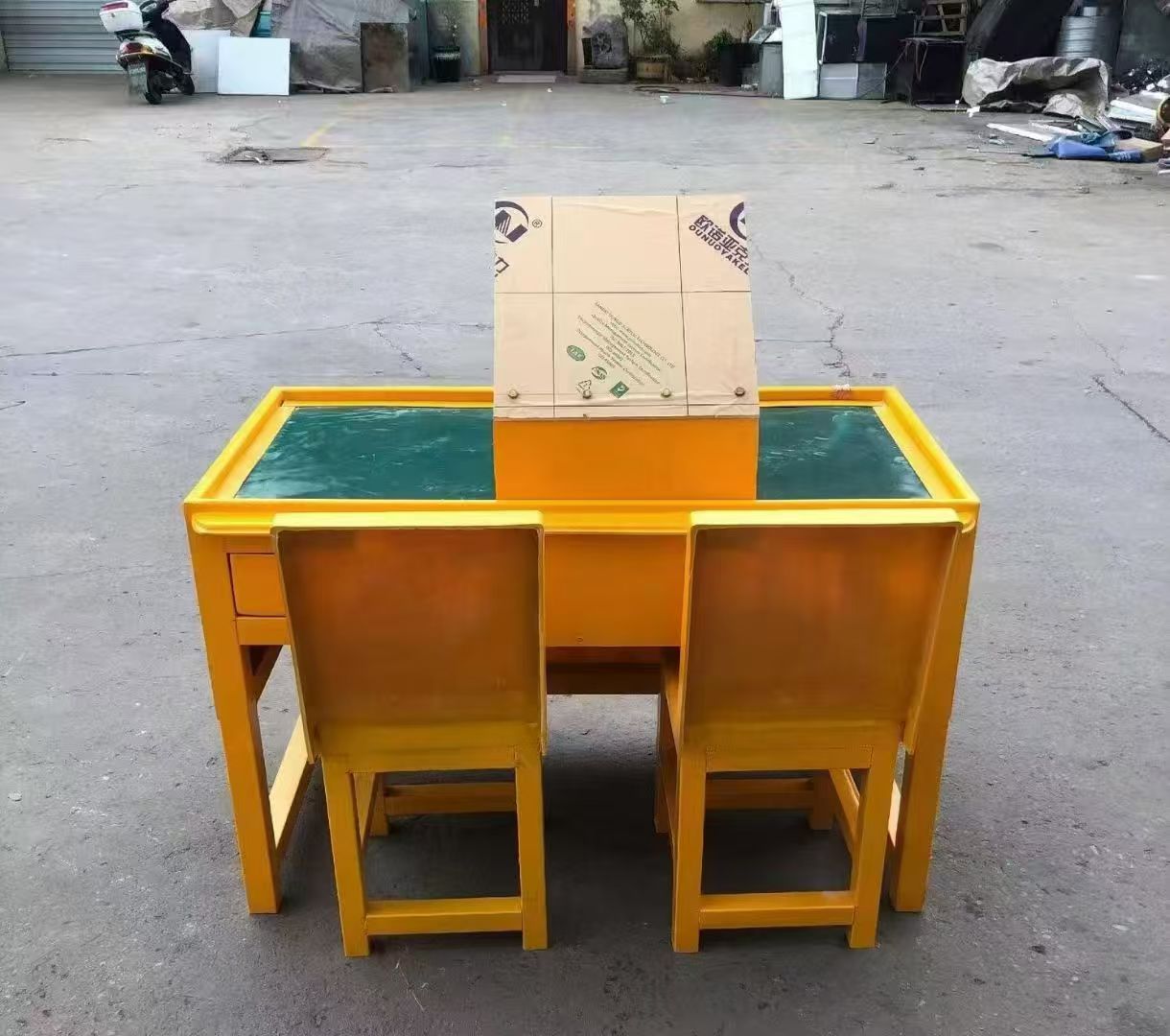 临县防静电导通桌井下煤矿火工品发放桌：危险品流转的安全守护者